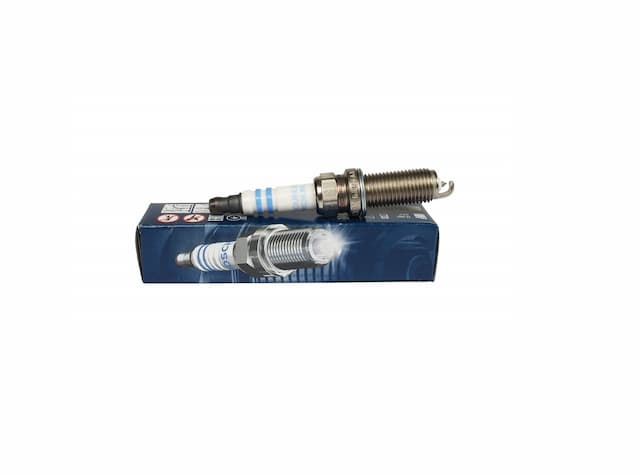 Cвечи зажигания двойная TOYOTA Carolla Avensis Rav-4 BOSCH